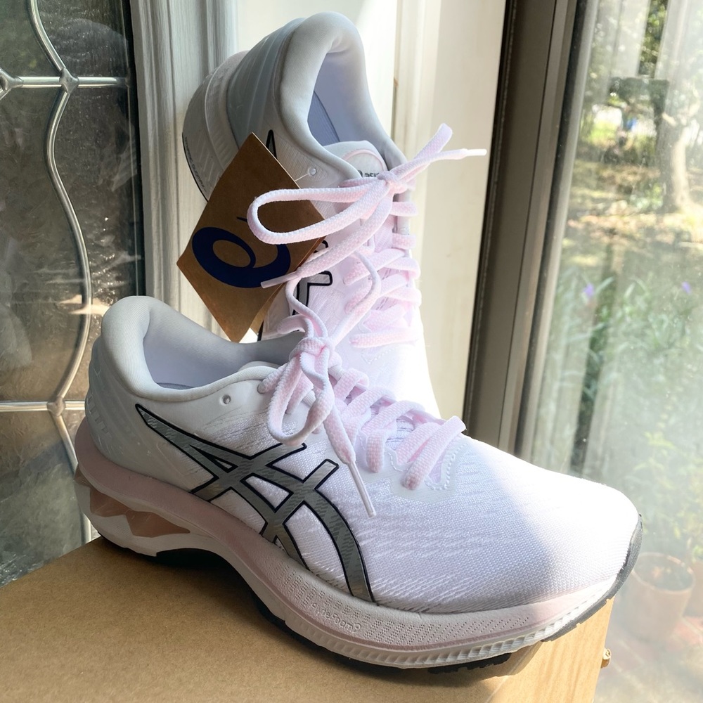 🆕 NIB ASICS Kayano 27 Women’s Size 5 ✨ - Picture 1 of 9